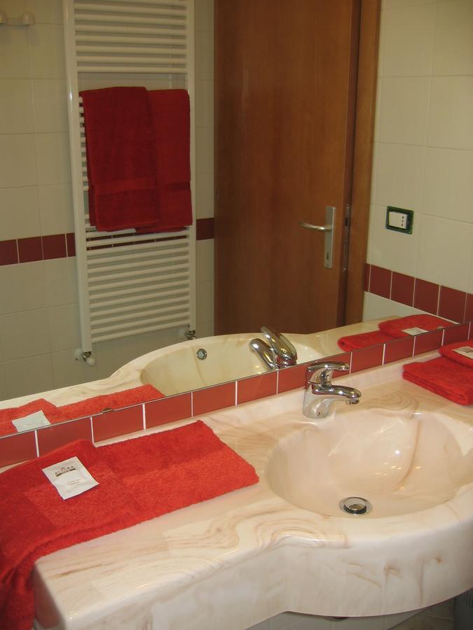 Hotel Victory Taio Kültér fotó